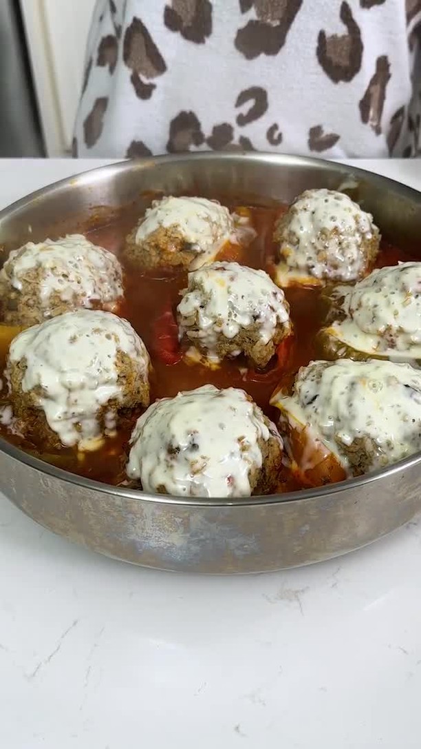 I love when new Pampered Chef products launch for two reasons:
1️⃣ Consultants can earn them for FREE 🤩
2️⃣ We get to be the first to check out the new recipes and mixes 🚀 

One recipe I’ve got my eye on is Stovetop Stuffed Peppers made with our brand-new Meatloaf Meal Mix🫑. Comfort food vibes, simple ingredients, and the option to turn it into mini meatloaves too… yes please! 🙌

This mix just launched this month, and here’s the best part — you can be among the first to try it. Easy dinners + fresh flavors = fall favorite in the making.

Would you go for the stuffed peppers or the meatloaf muffins first?