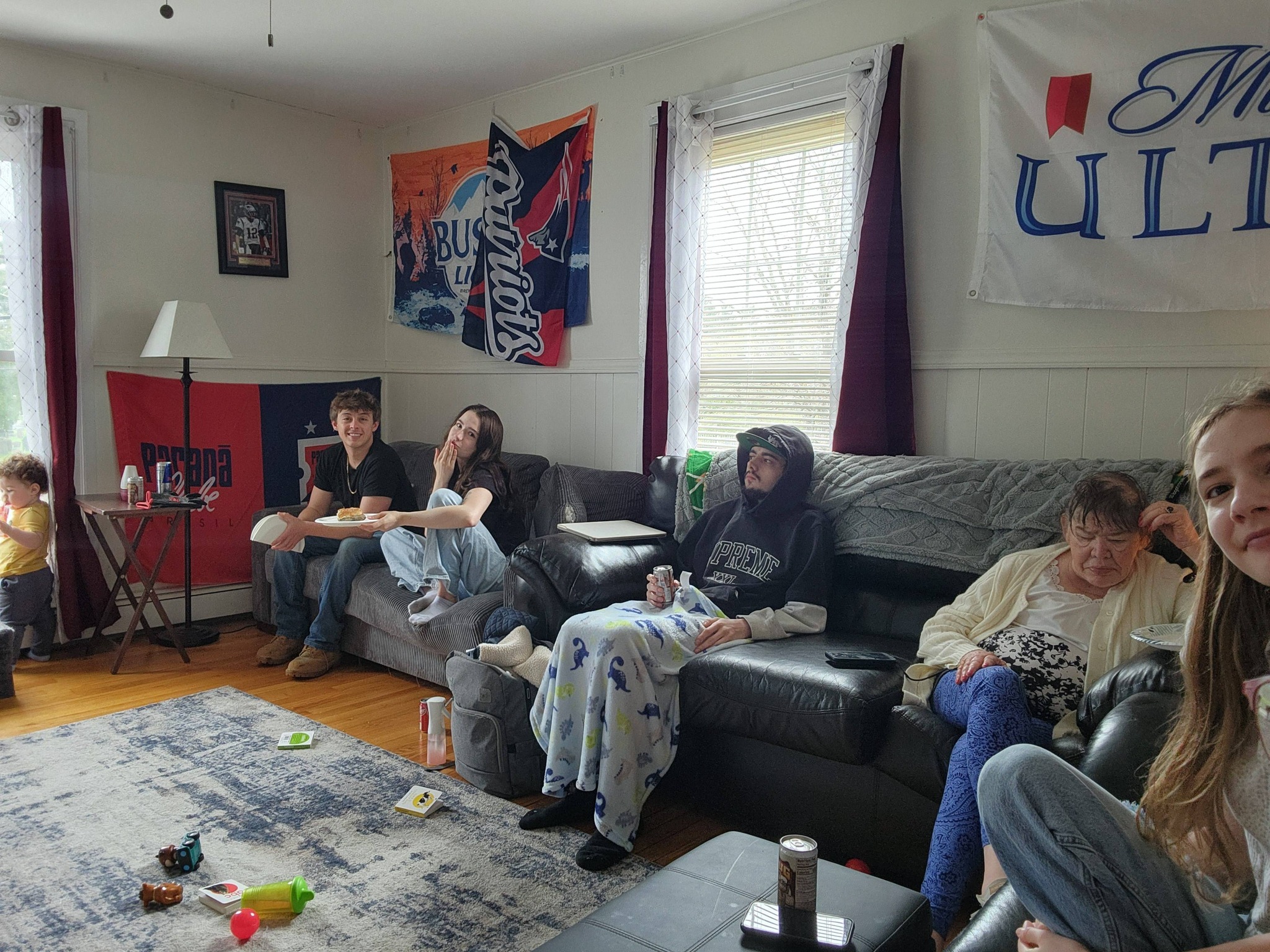 Had a great time visiting Maddie and Ryan, for lunch in Easthampton.  The first time I was able to totally relax in a long time.  Thank you to Ryan for being the grillmaster!